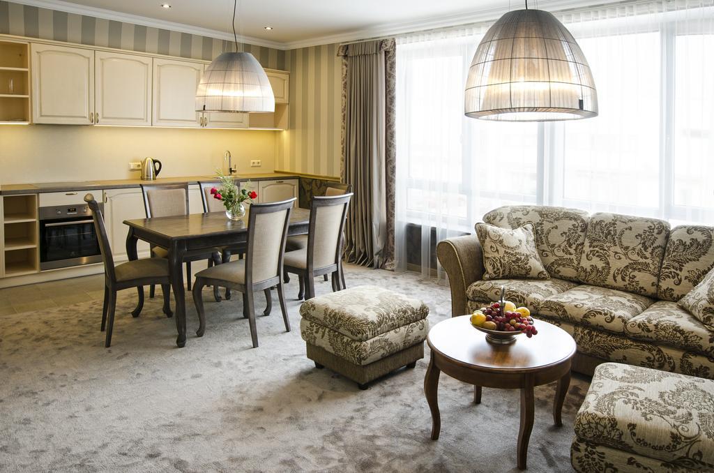 Ursula Royal Apartments ドルスキニンカイ エクステリア 写真
