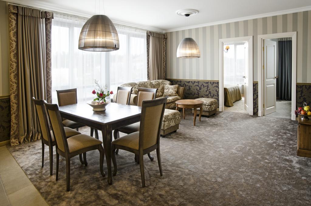 Ursula Royal Apartments ドルスキニンカイ 部屋 写真