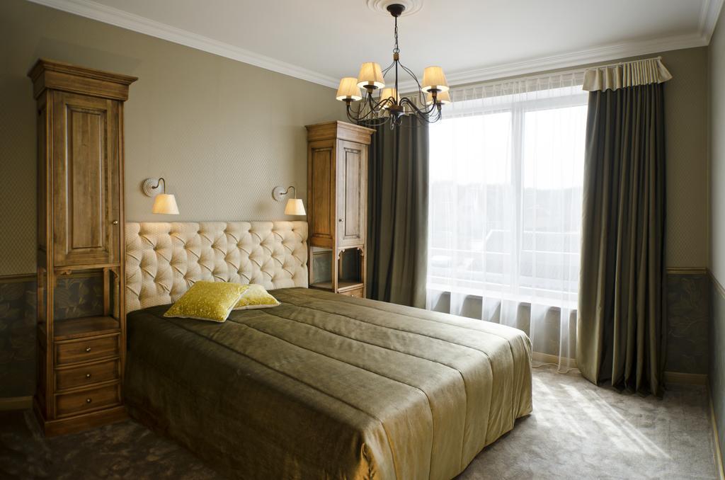 Ursula Royal Apartments ドルスキニンカイ エクステリア 写真